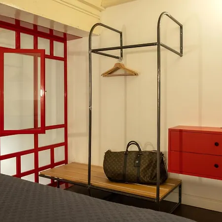 Farina 36 Apartment Rom